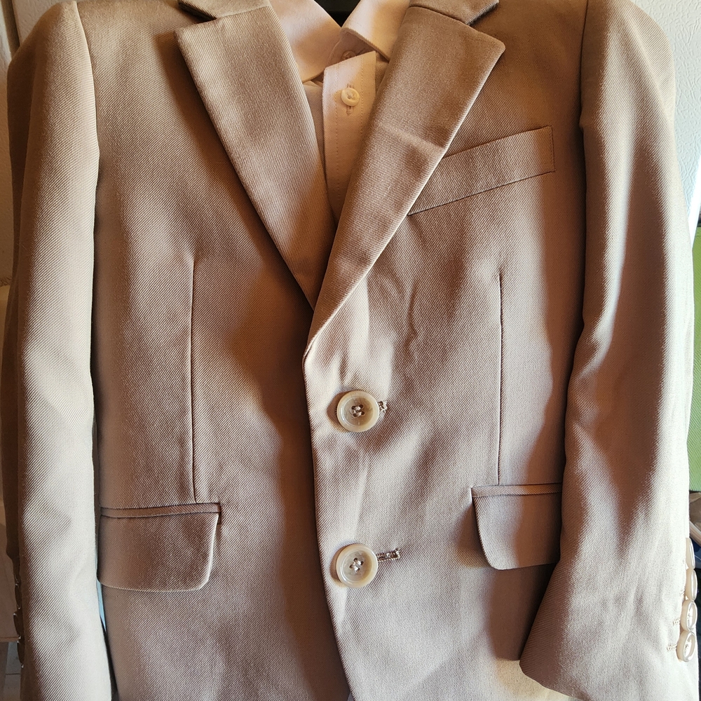 Classic Tan Boy's DMC 4 Piece Suit